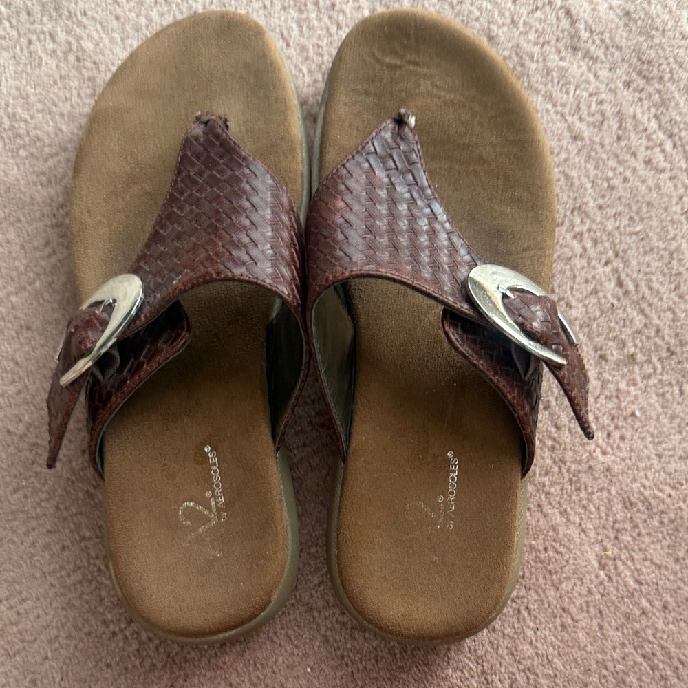 AEROSOLES Brown Sandals with Silver Buckle